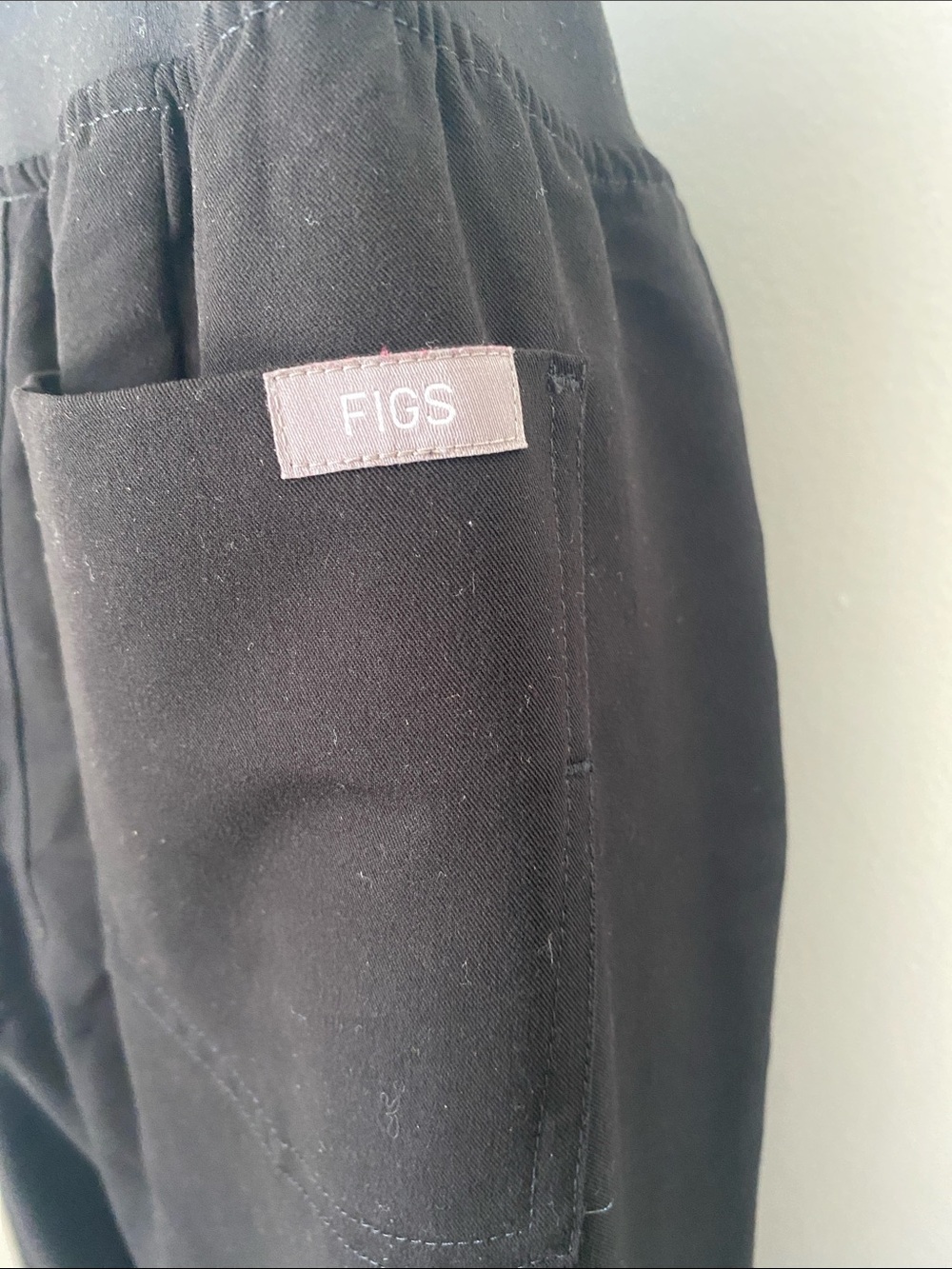 NWOT FIGS scrub joggers - Size M - Picture 3 of 5